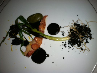 Illustration for article titled Photos on Yelp Makes New York's Top Restaurants Look Like Poop